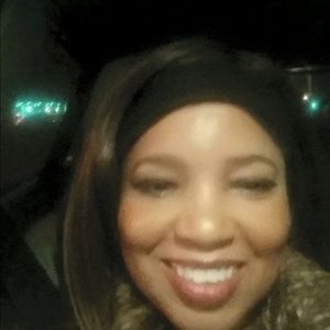 Meet your Posher, Cynthia